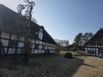 Stall 2 - „Traumhaftes Pferdegestüt mit Reetdachhaus, Reithalle uvm. – Ihre eigene Oase für Pferdeliebhaber!“