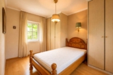 Schlafzimmer OG I - Villa mit Türmchen