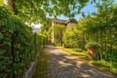 Frontansicht - Villa mit Türmchen