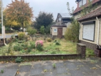 Bild - Zweifamilienhaus mit 2 Garagen