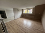 Bild - Zweifamilienhaus mit 2 Garagen